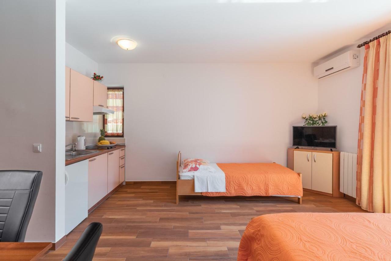 Apartments Prekalj Porec Ngoại thất bức ảnh